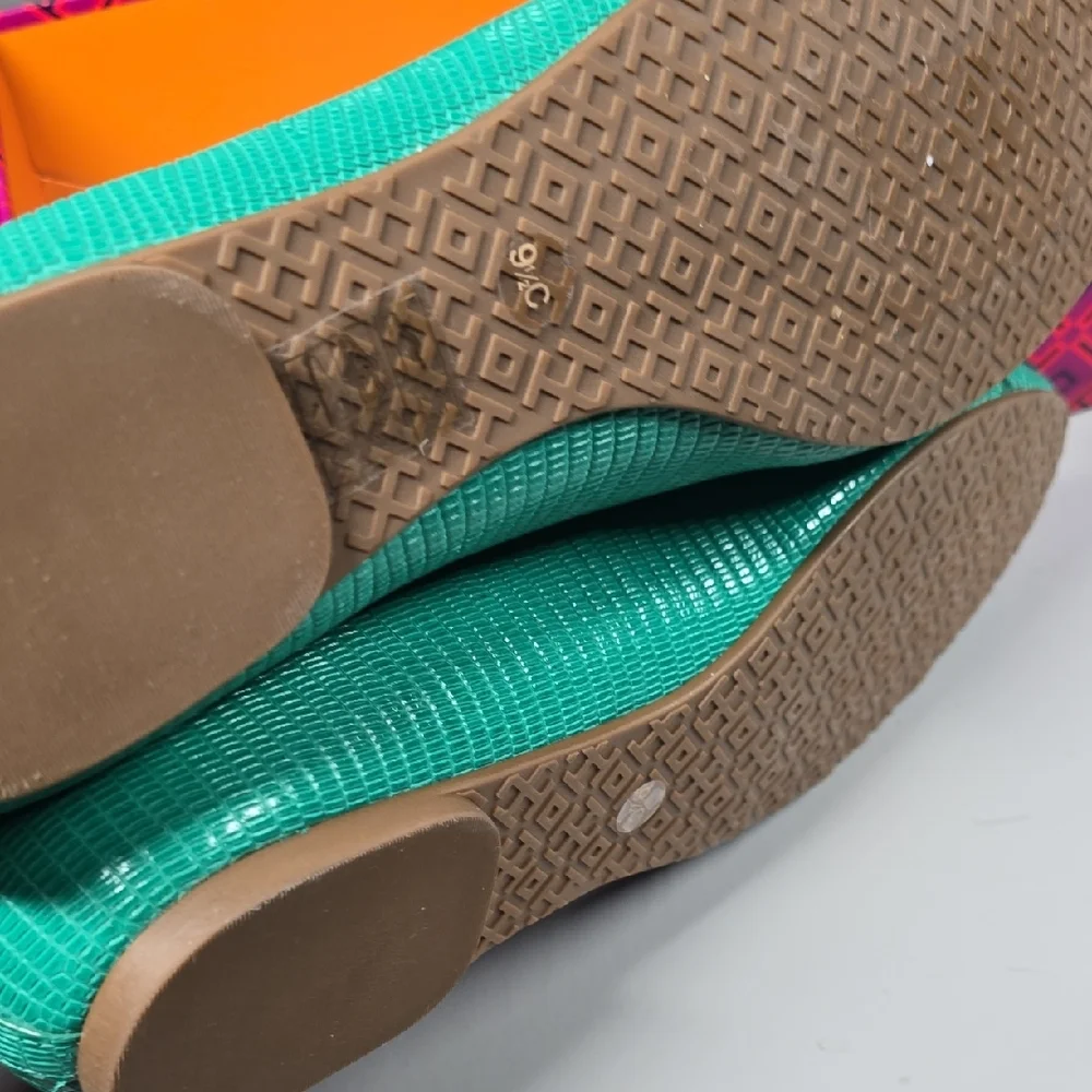 Tory Burch Women's Teal Flats with Logo Detail